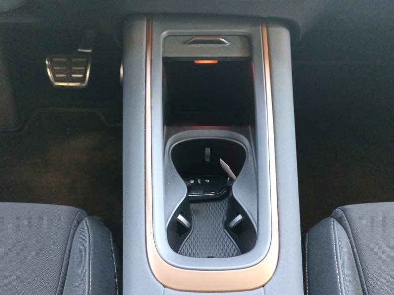 Fahrzeugansicht 12 Fahrzeugabbildung CUPRA Born 150 (58kWh) MATRIX-LED+NAVI+KAMERA-360°
