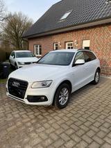 Audi Q5 2.0 TDI 140kW S tronic quattro sport sport - Audi Q5 in Hamburg