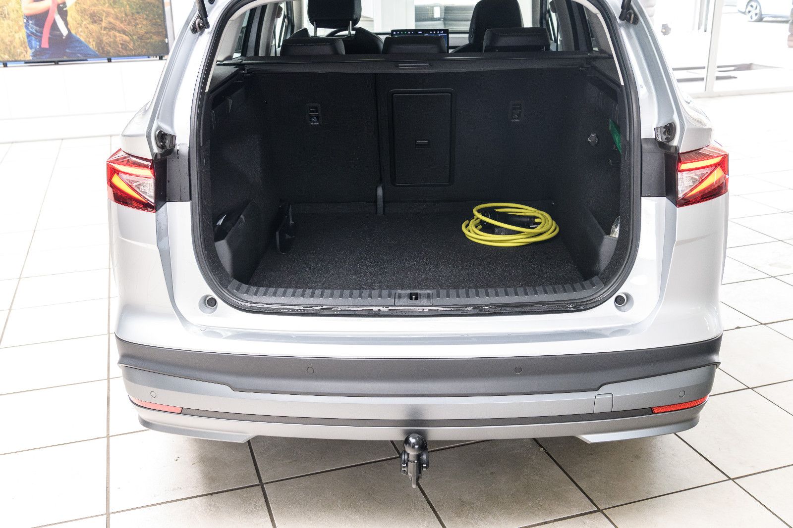 Fahrzeugabbildung SKODA Enyaq 85 x Loft AHK/4x4/RFK/LED