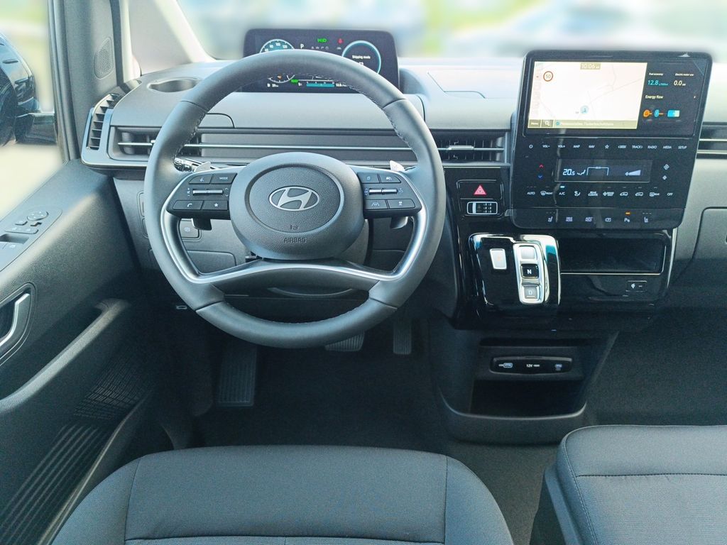 HYUNDAI Staria 1.6 T-GDI Hybrid Navi