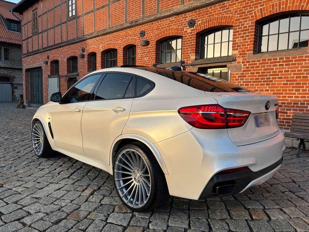 Image of BMW X6 M50