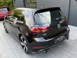 Volkswagen Golf VII Lim. GTI Virtual Tacho ACC LED RFK - Volkswagen Golf: Schwarz, GTI