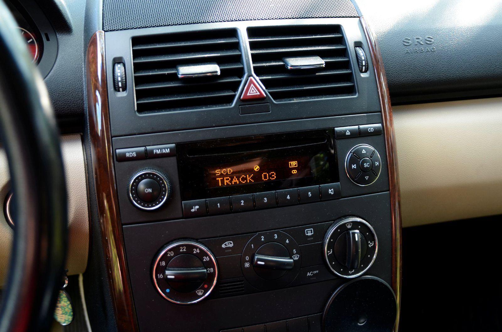 Mercedes-Benz A200 2005 — photo 9