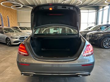 Mercedes-Benz E 400 *4Matic*Avantgarde*Keyless*LED*Kamera*