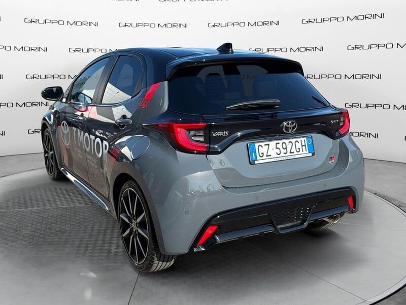Toyota Yaris Yaris 1.5h 130 GR Sport imagem 3