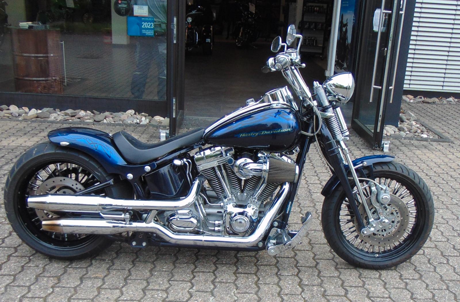 Harley-Davidson FXSTSSE CVO Springer Umbau