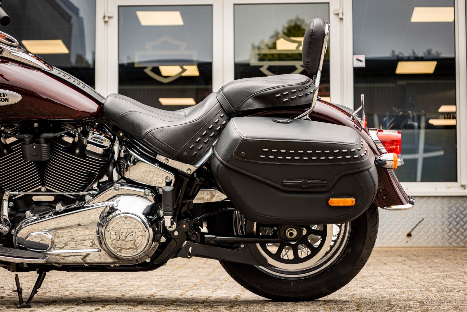 Fahrzeugabbildung Harley-Davidson Softail Heritage FLHCS 114 CUI -NEUWERTIG -