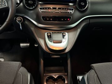 Mercedes-Benz V 250 AMG Paket*AHK*LED*Kamera*SH*Navi