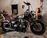 Triumph Bonneville Bobber Black - TRIUMPH BONNEVILLE BOBBER BLACK
