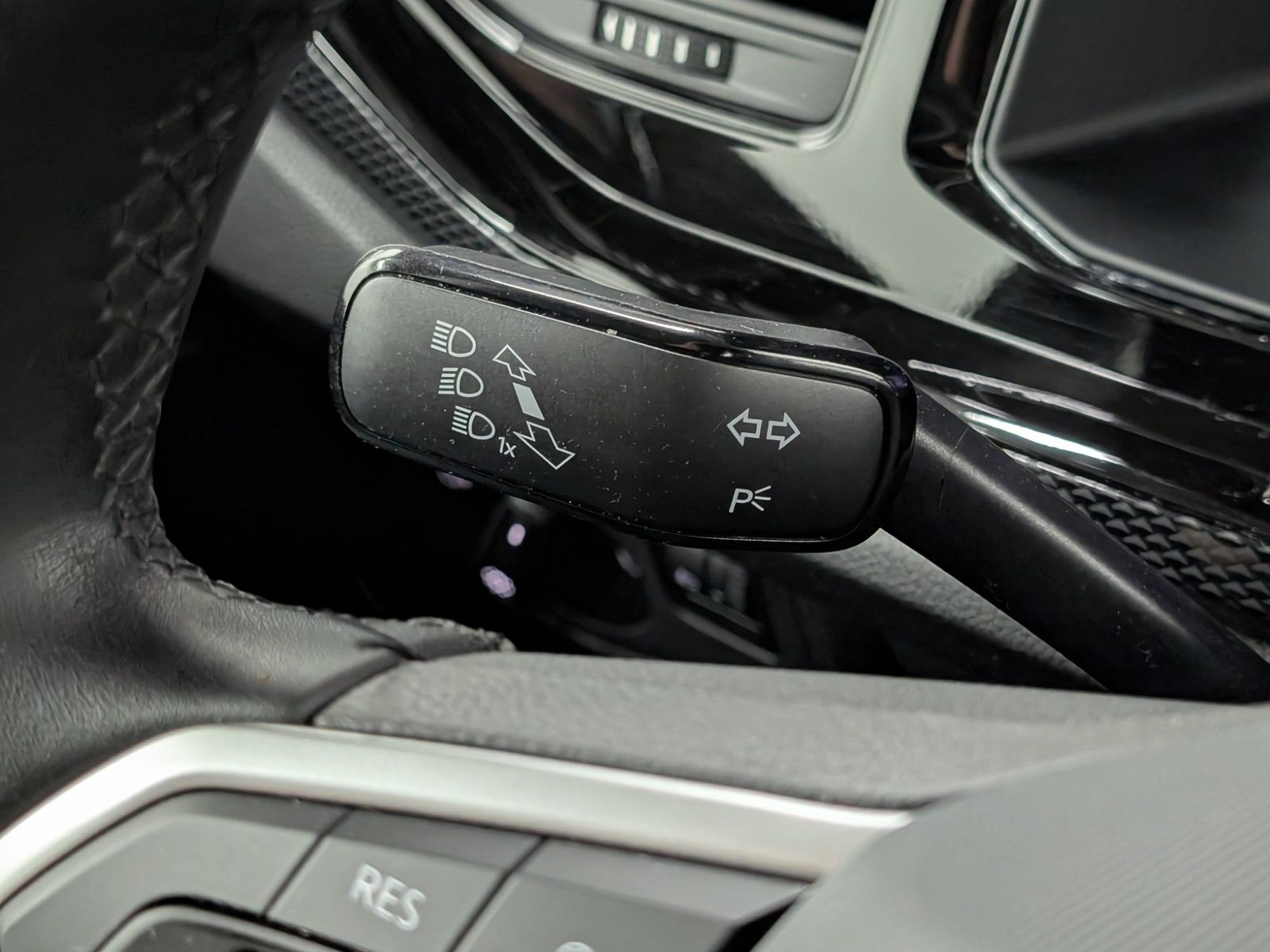 VW Polo 1.0 Life Klimaanlage LED SHZ Allwetter – Bild 28