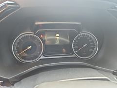 ISUZU D-Max Double Cab 4WD V-CROSS Navi LED Mehrzonenk