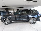 BMW X7 xDrive40d M Sport HUD PANO ACC AHK 360°KAM - Gebrauchtwagen in der Nähe & deutschlandweit