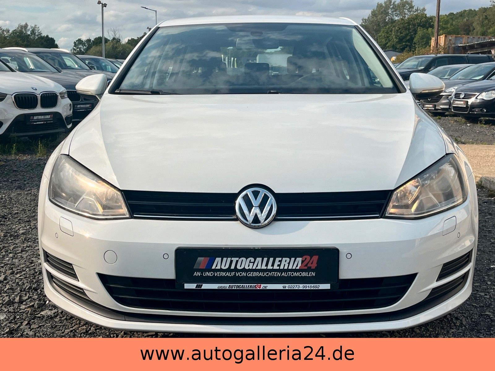 Fahrzeugabbildung Volkswagen Golf VII 1.4 TSI Comfort Navi *ZAHNRIEMEN NEU*