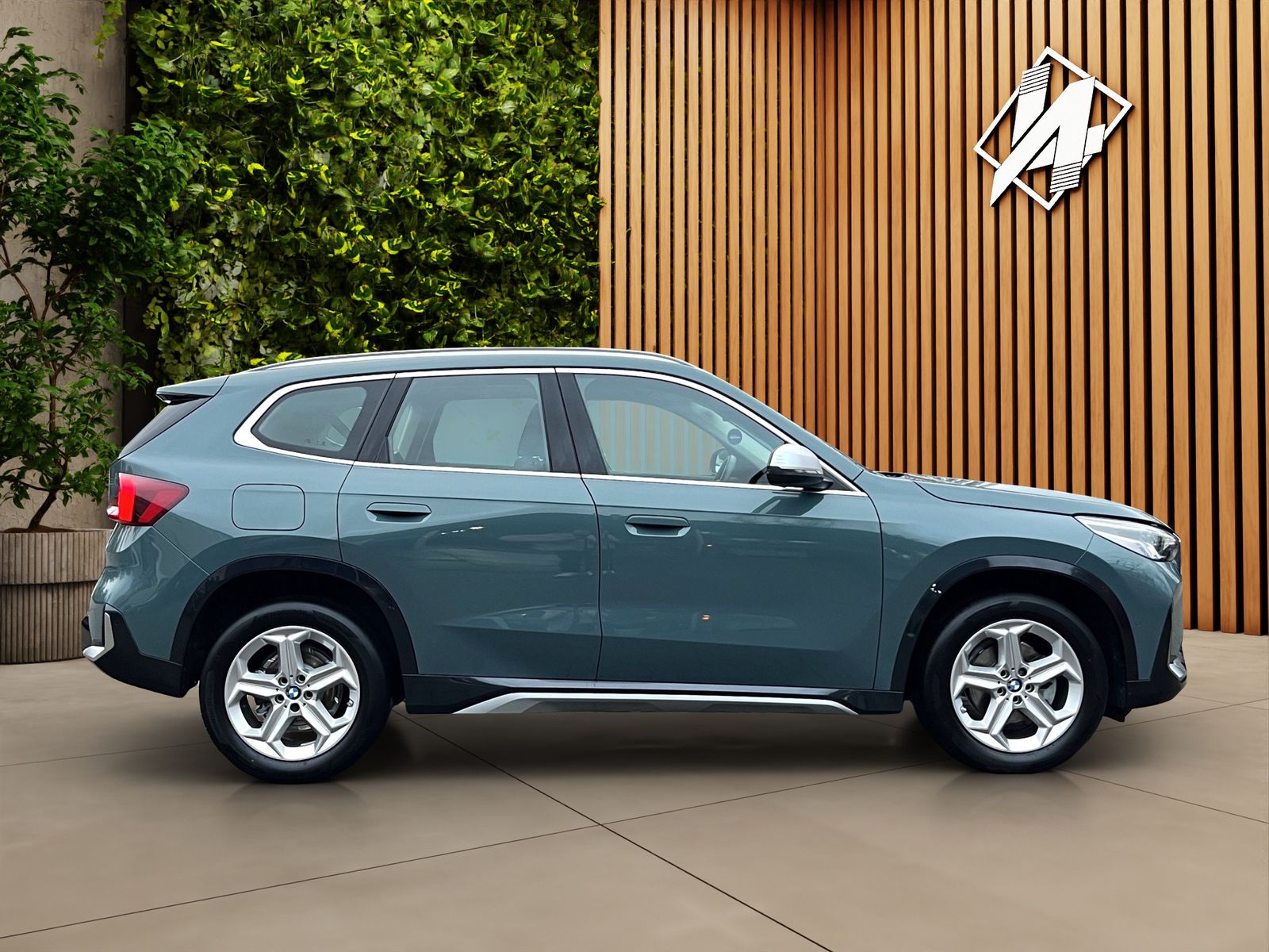Fahrzeugabbildung BMW X1 18d sDrive*xLine*NAVI*PDC*KAMERA*u.v.m**