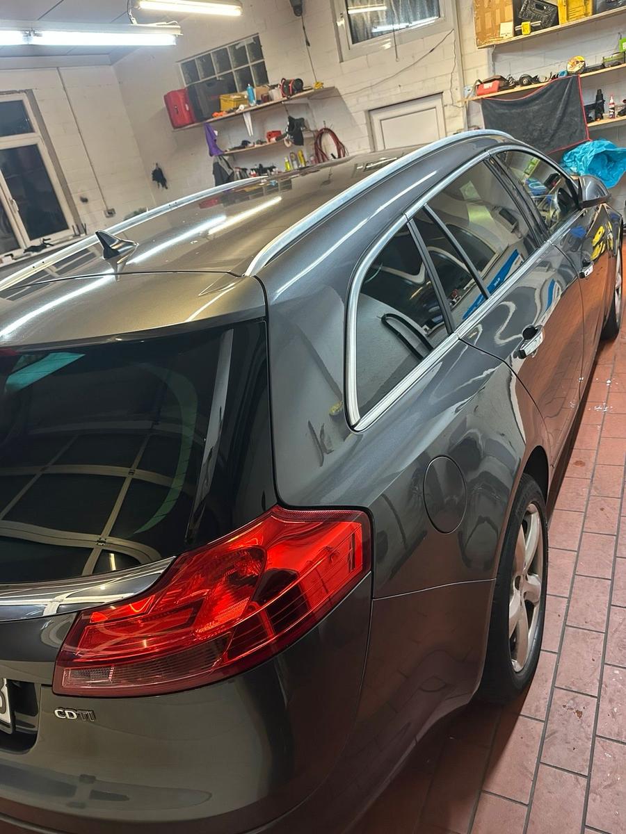 Opel Insignia, 2009