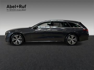 Mercedes E 200 - 5