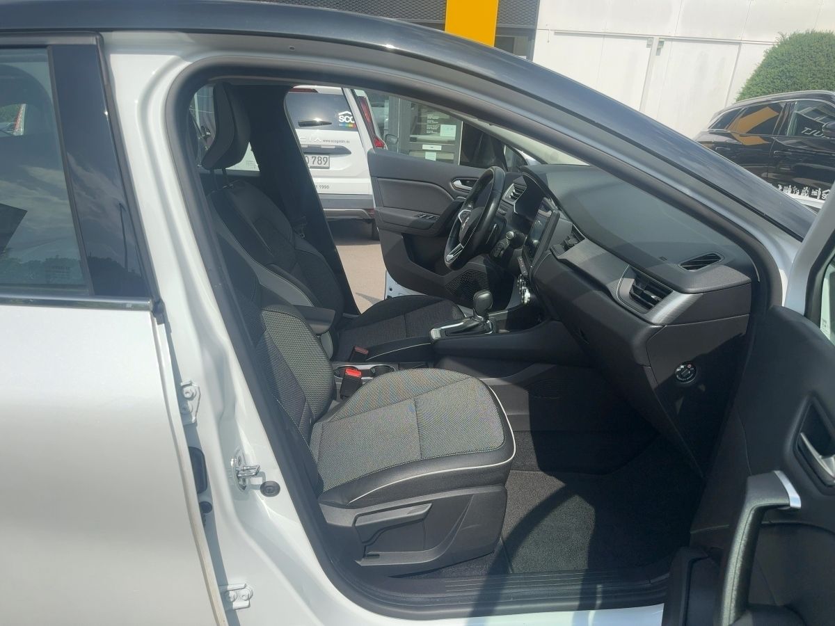 Fahrzeugabbildung Renault Captur INTENS TCe 140 EDC ABS Fahrerairbag ESP Z