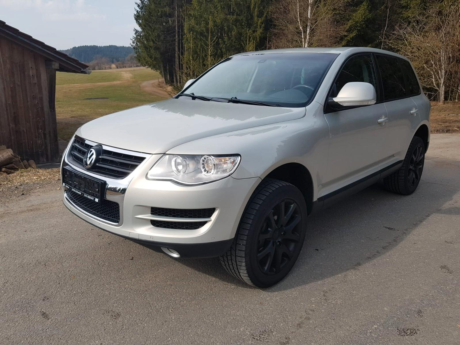 Volkswagen Touareg V6 TDI BlueMotion AHK,Pano, Service NEU