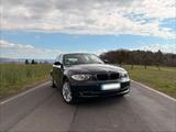 BMW E87 118i - BMW 118: 118i E87