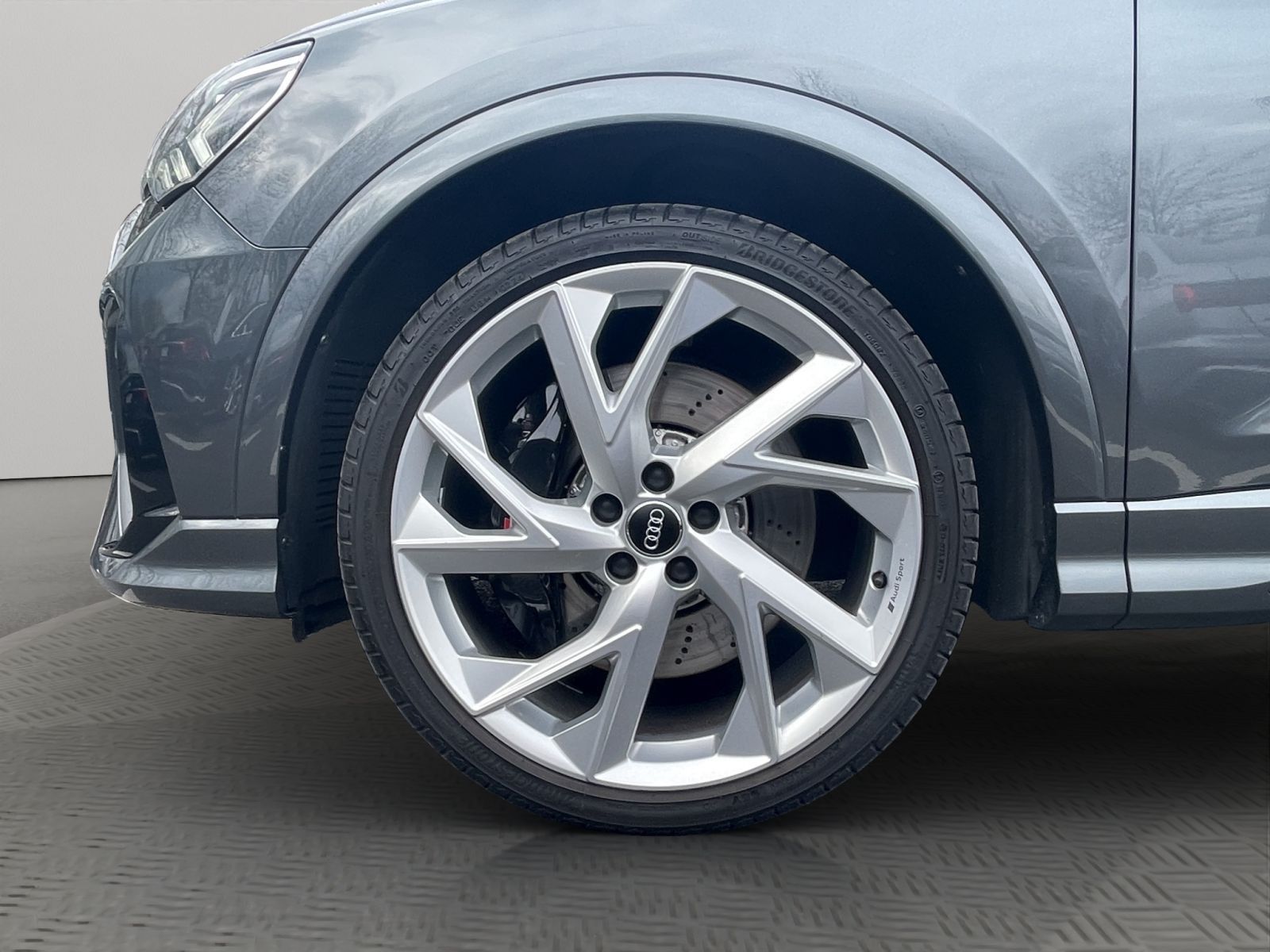 Audi RSQ3 - Bild 21