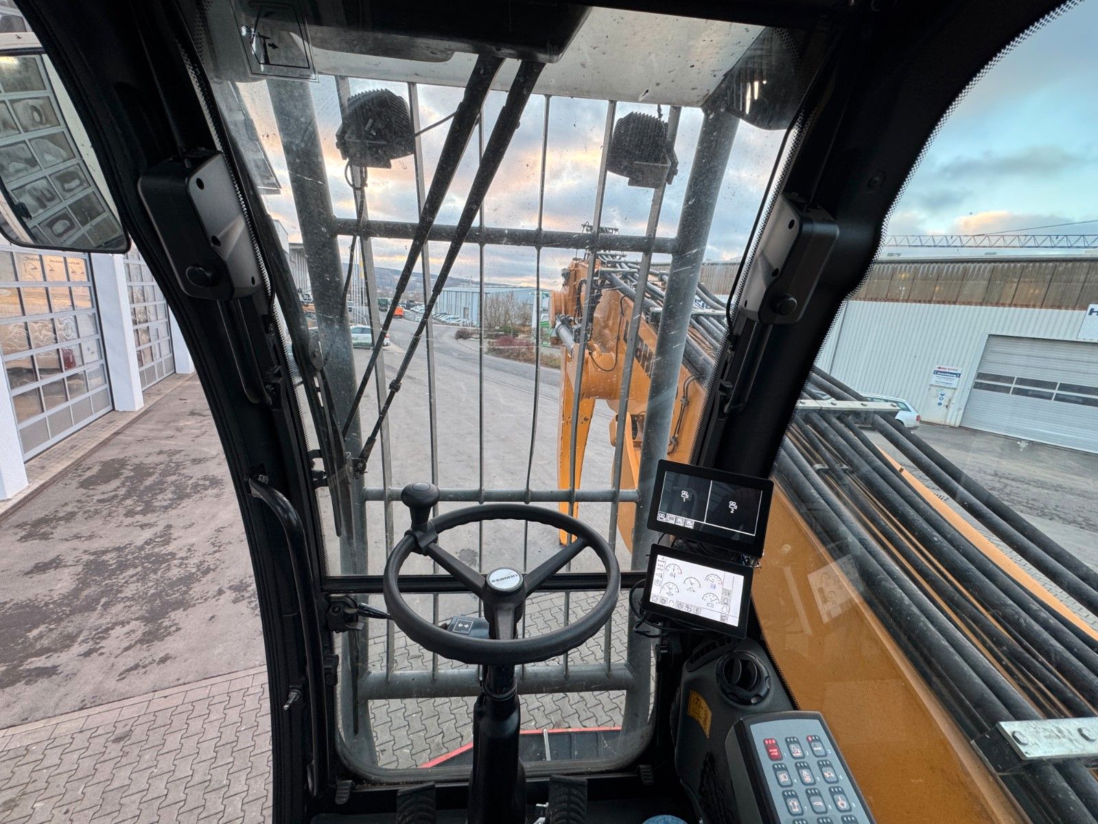 Fahrzeugabbildung Liebherr LH 50 M Timber / inkl. Holzzange / 2020 / 11m