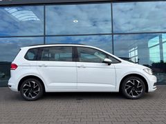 Fahrzeugabbildung Volkswagen Touran 1.5 TSI 7-Sitzer Einparkh. Tempomat 17"