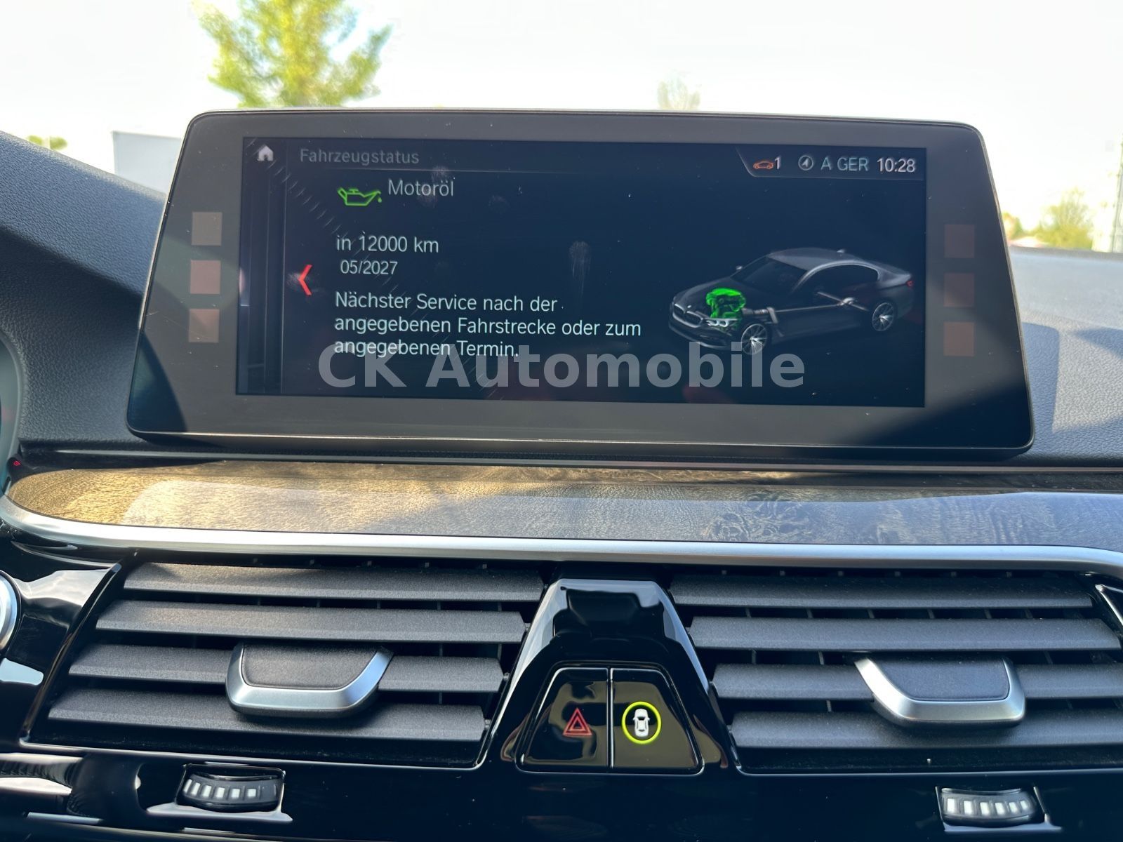 Fahrzeugabbildung BMW 520d xDrive Lim. M-Sport/Navi/Head-Up/LED