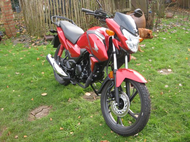 Honda CB125F