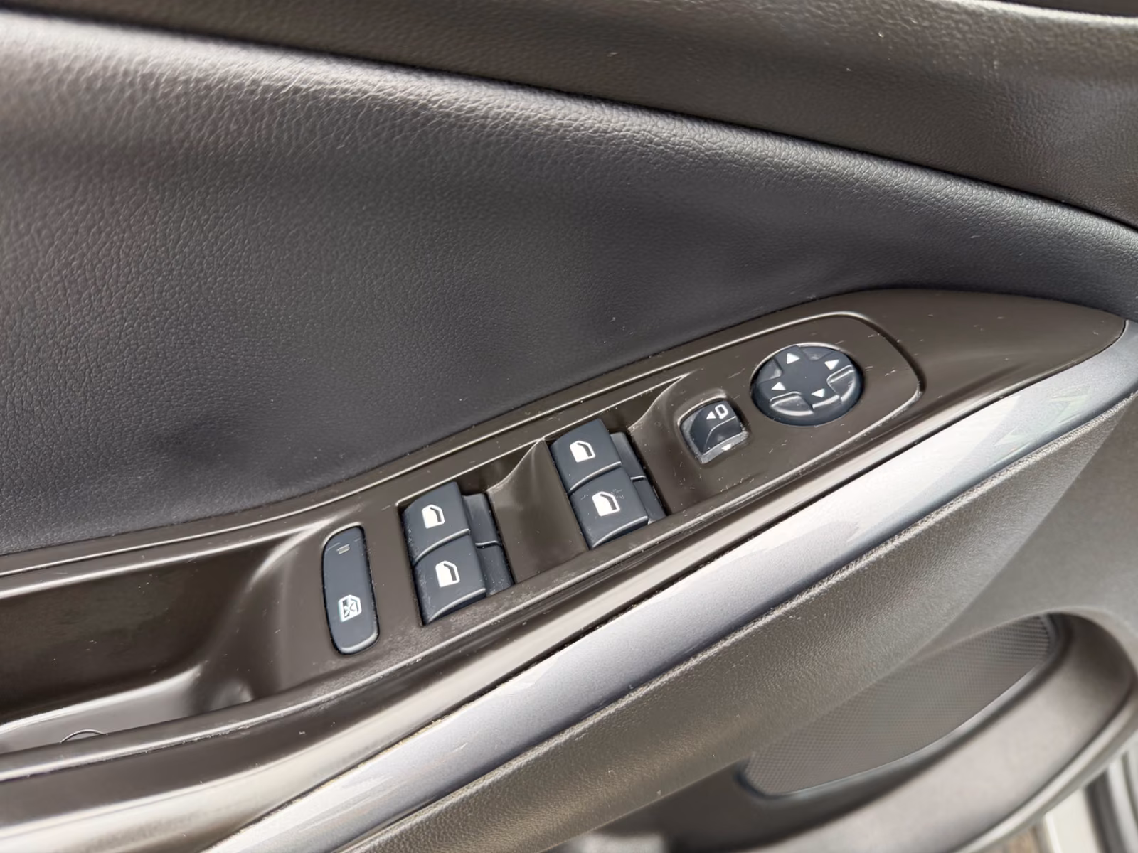 Opel Grandland Innovation/Navi/LED/Leder/Keyless/Pano