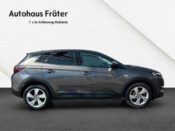 Fotografie des Opel Grandland (X) Grandland X 1.2 AHK Lenkradh. Allwetter LED