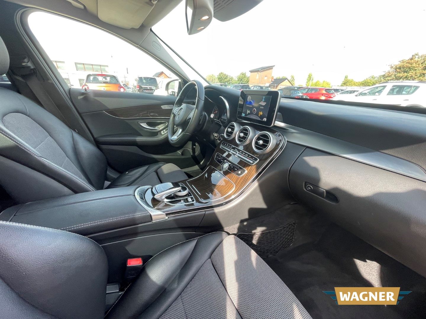 Fahrzeugabbildung Mercedes-Benz C 180 T CGI AVANTGARDE Lagerschaden