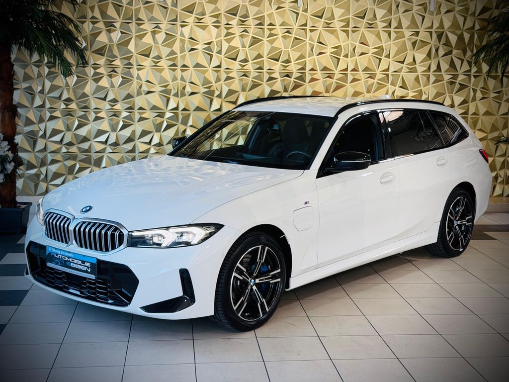 Image of BMW 330
