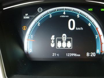 Honda Civic 1,5 VTEC Turbo Executive Limousine