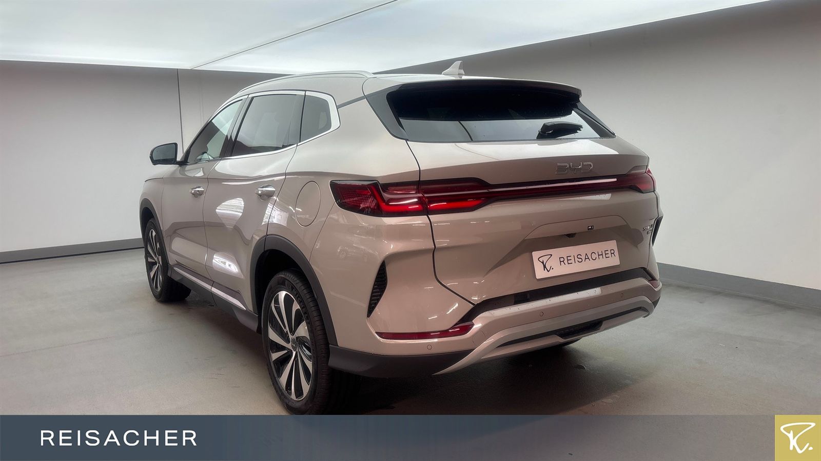 BYD SEAL U