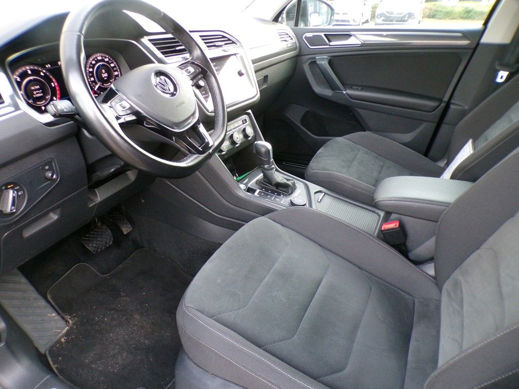 Fahrzeugabbildung Volkswagen Tiguan 2.0 TDI Highline BMT/Start-Stopp 4Motion
