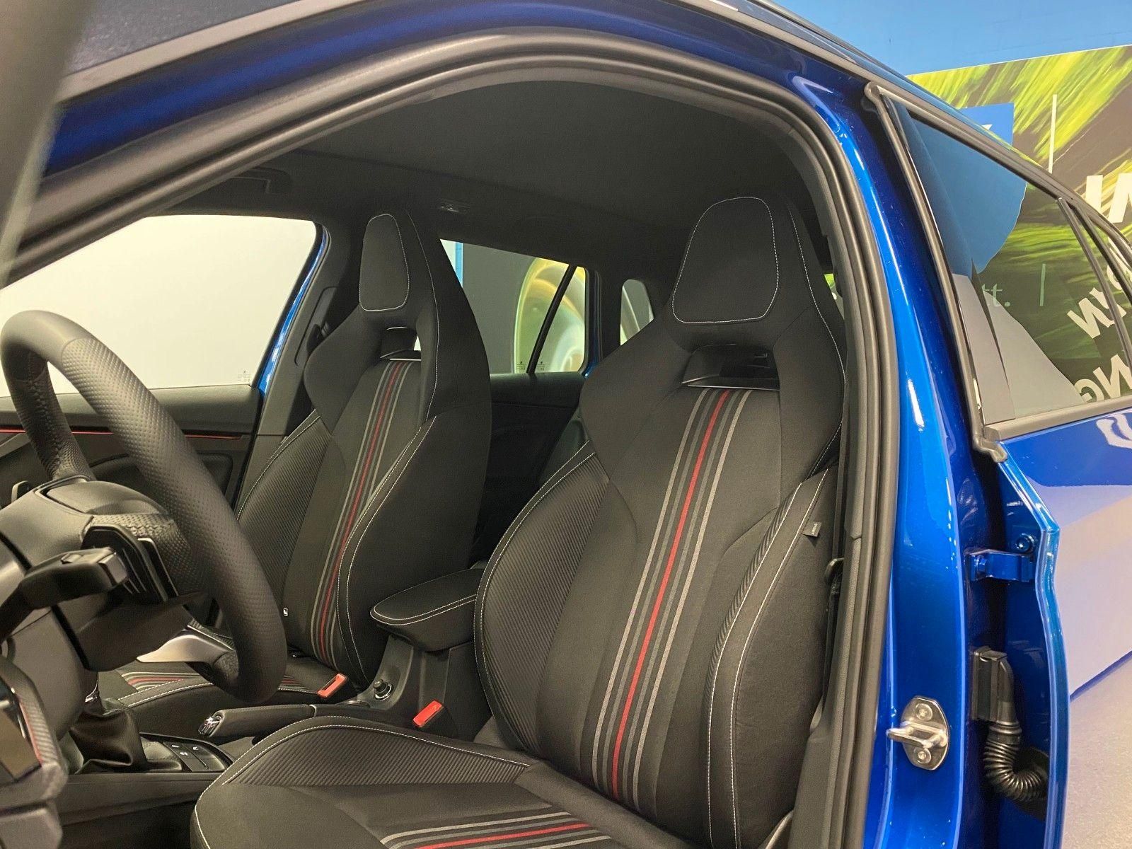 Fahrzeugabbildung SKODA Kamiq 1.5 TSI ACT DSG Monte Carlo+AHK+MATRIX++++