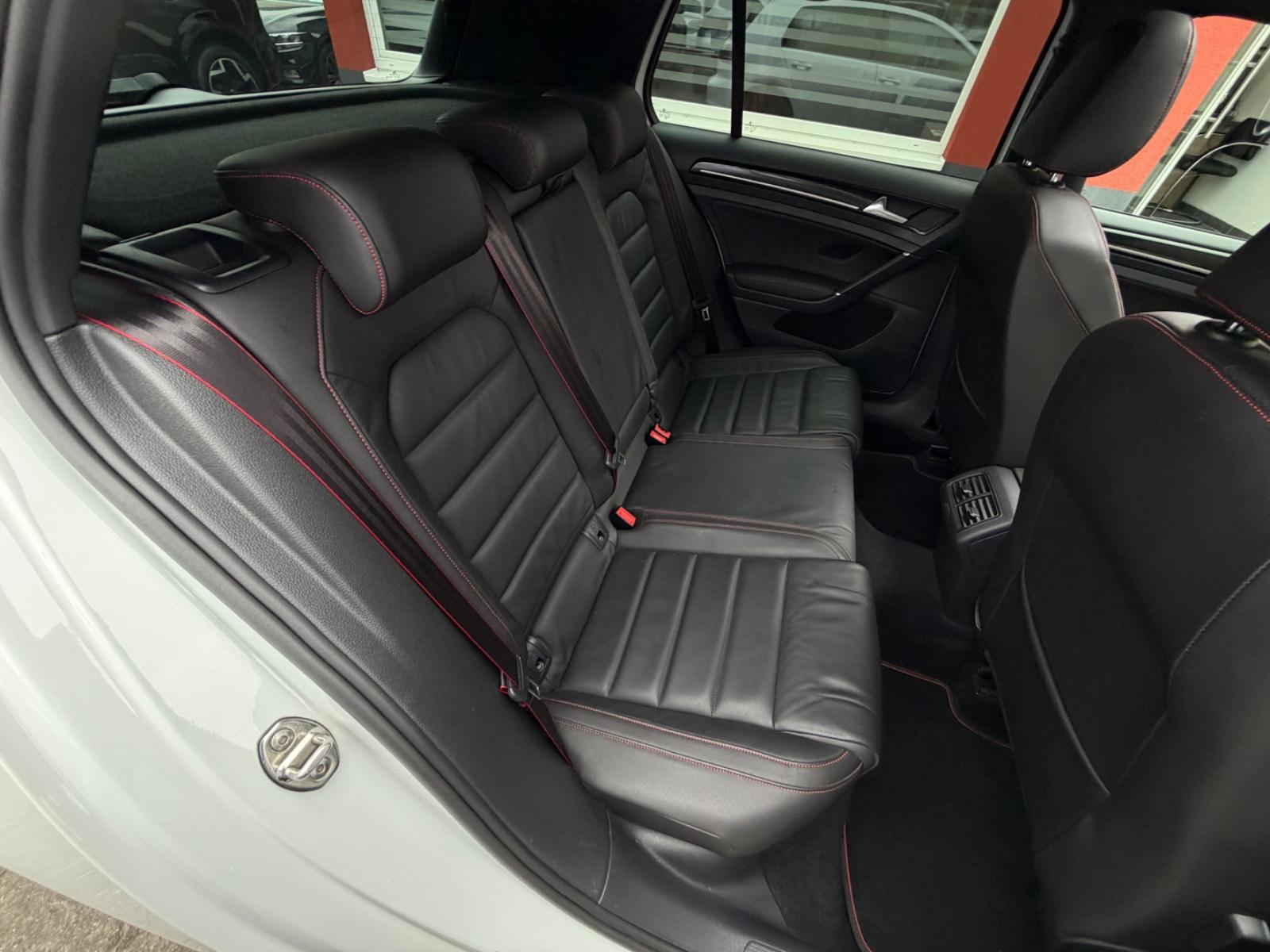 Volkswagen Golf VII Lim. GTI Clubsport*DYNAUDIO*PANO*LEDER*