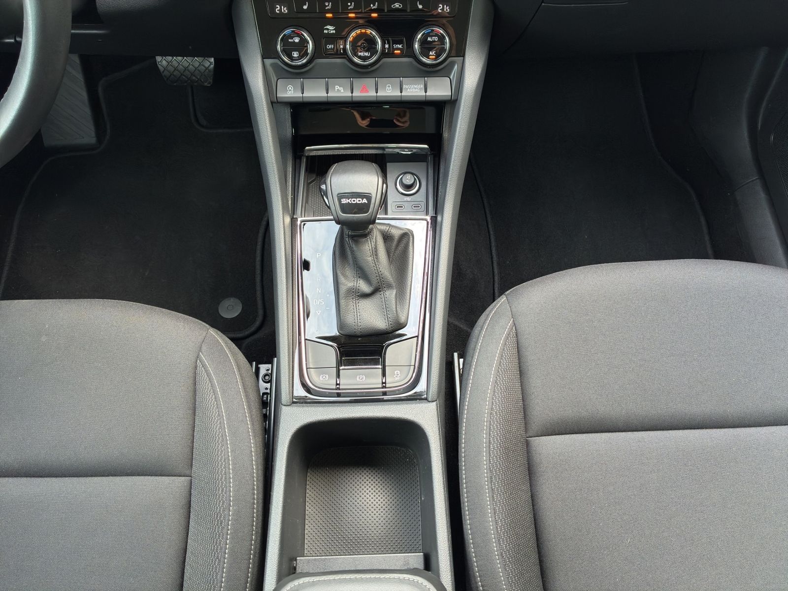 Karoq 1.5 TSI DSG Selection *LED*NAVI*KAMERA*