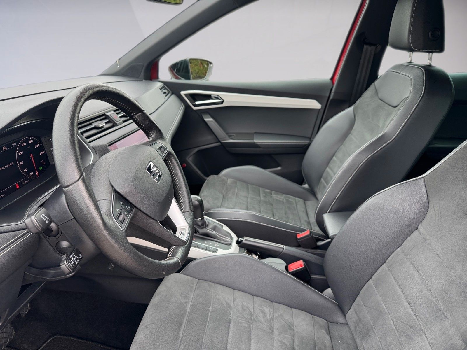 Fahrzeugabbildung SEAT Arona XCELLENCE 1.0 TSI