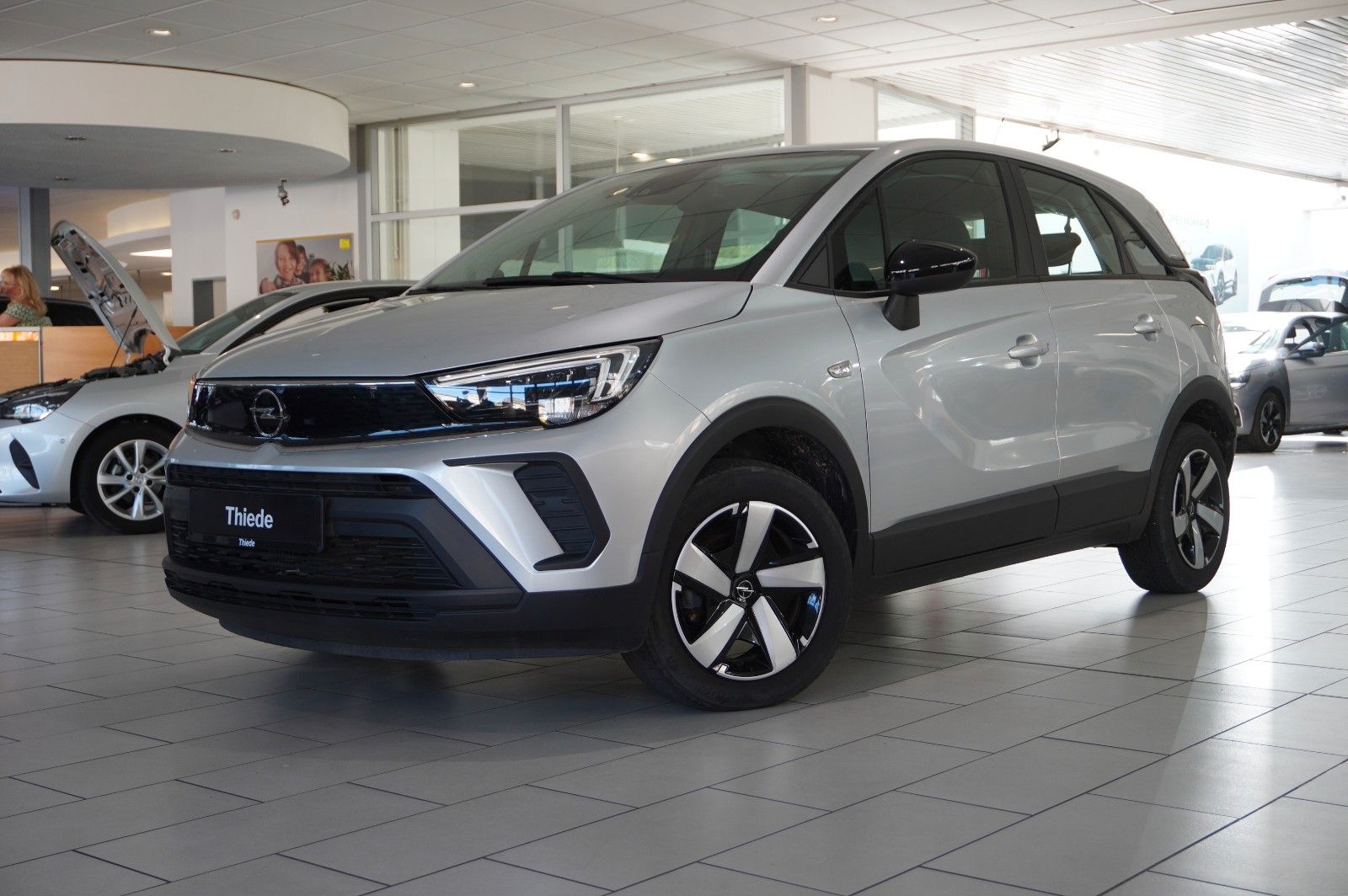 Fahrzeugabbildung Opel Crossland (X) 1.5D EDITION NAVI/LED/KAMERA/DAB+