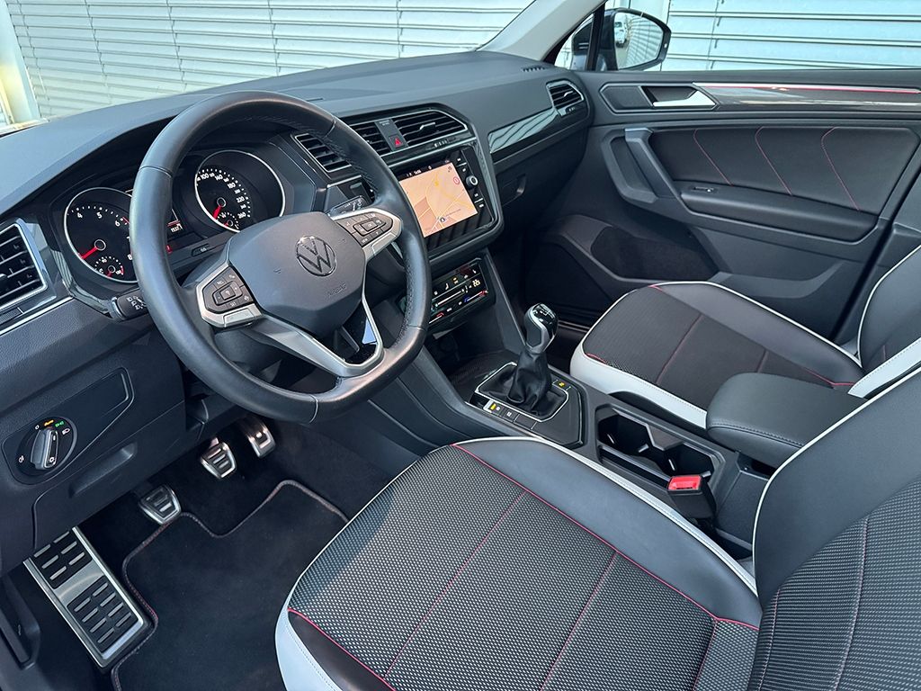 Tiguan 1.5 TSI "URBAN SPORT" *NAVI*LED*