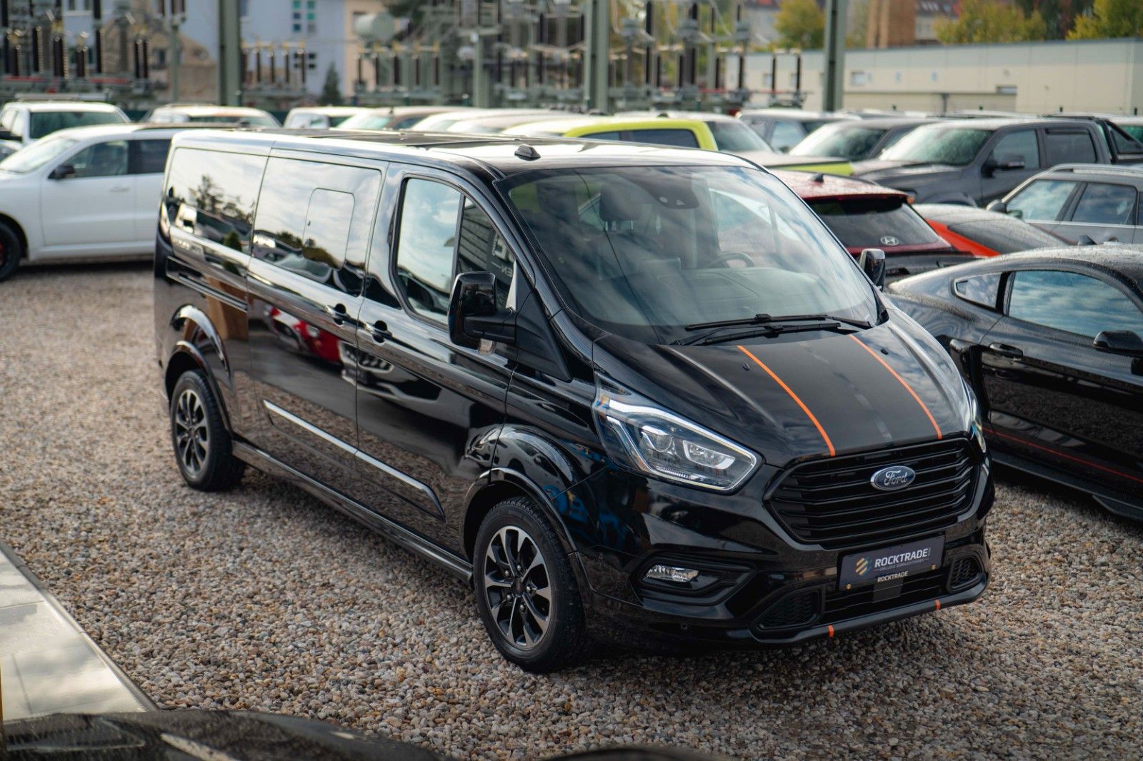 Fahrzeugabbildung Ford Tourneo Custom 320 L2 Sport | 8Sitze | ACC | LED