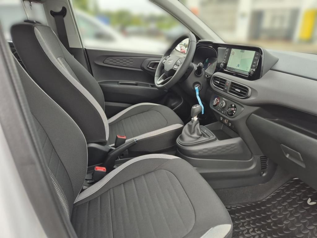Erstes Annaberger Autohaus -  Hyundai i10 Navi+Kamera+Klima+ Tempomat+ISOFIX - Bild 14