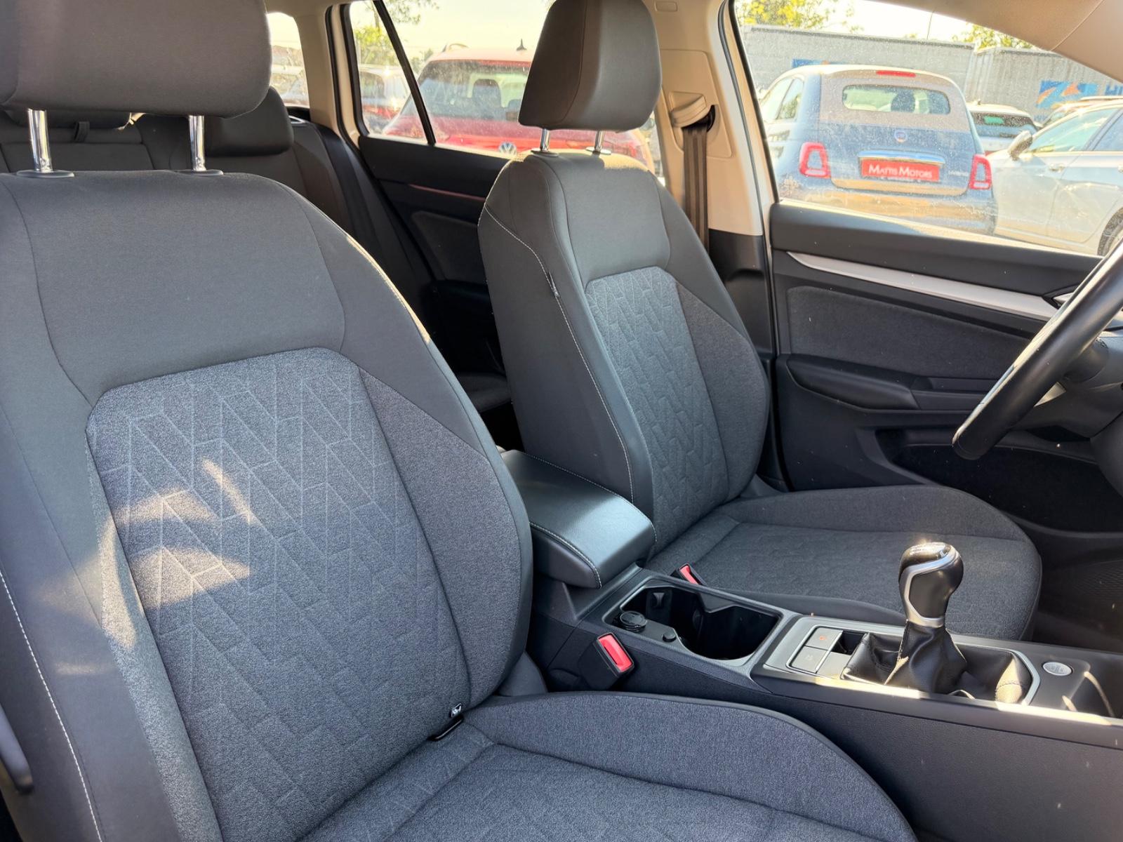 Volkswagen Golf VIII Variant Move AAC GZJR NAVI SHZ LED, миниатюра 21