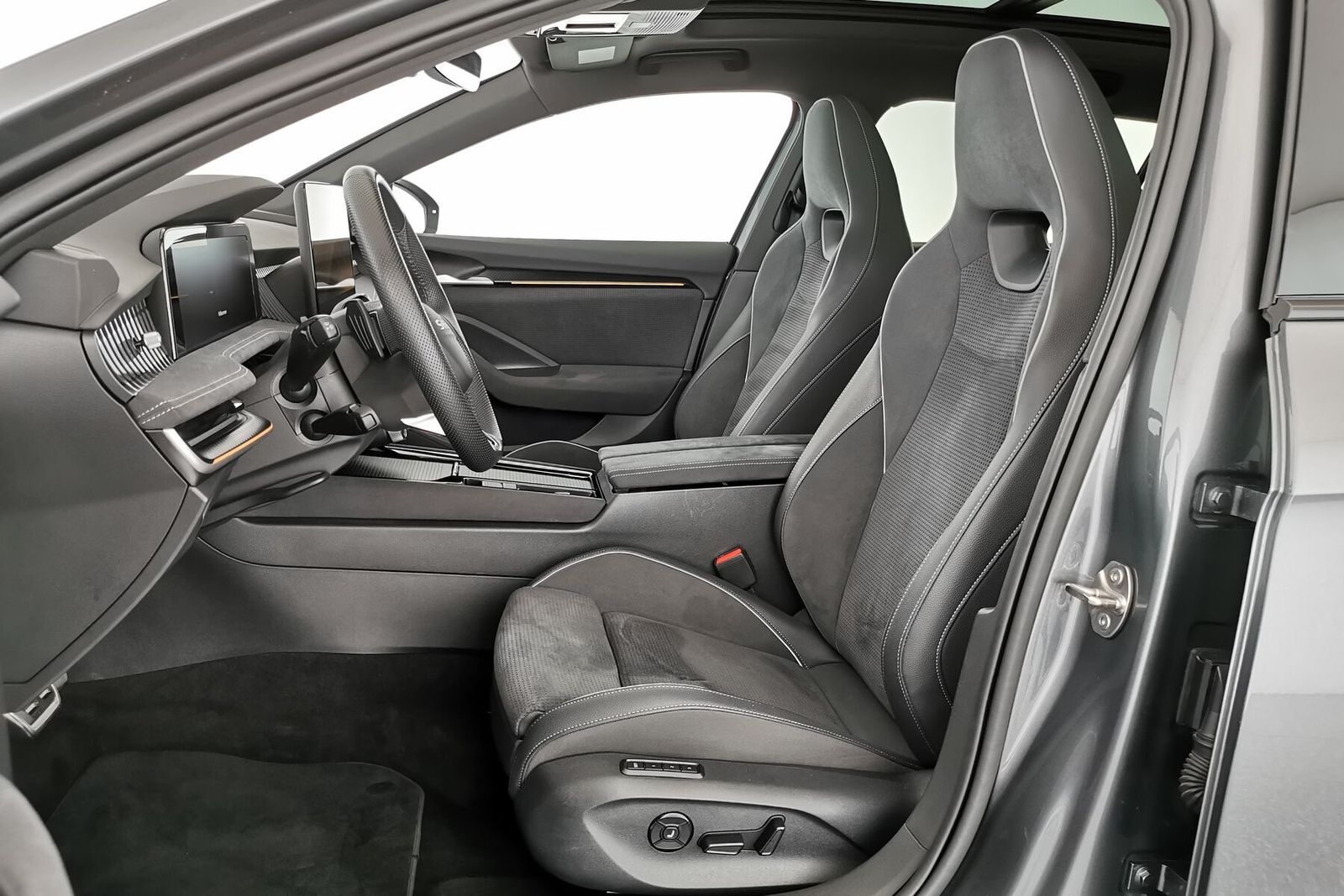 Skoda Superb 2.0 TSI Sportline|HUD|PANO|AreaView|AHK foto 9