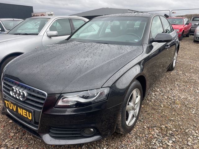 Audi A4 Lim. Attraction 2.0 TDI