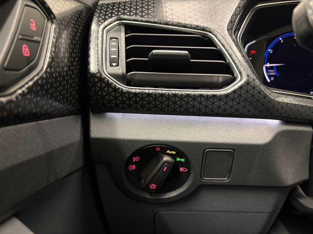 T-Cross Style 1.0 TSI LED RFK NAVI ACC AHZ