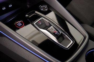 Audi RS 3 Sportback*Sporta,RS-Schalensitze,SONOS,PANO