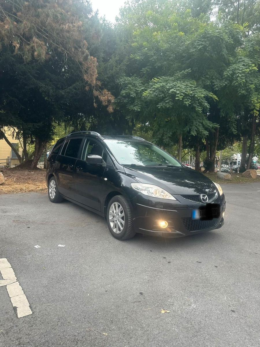 Mazda 5 2010 — photo 9