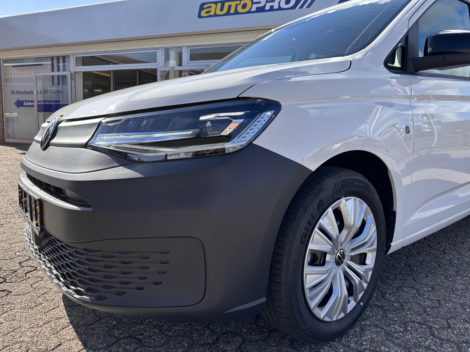 Fahrzeugabbildung Volkswagen Caddy Kombi 2.0 TDI APP/ACC/LED/PDC/TOTW/VIRT